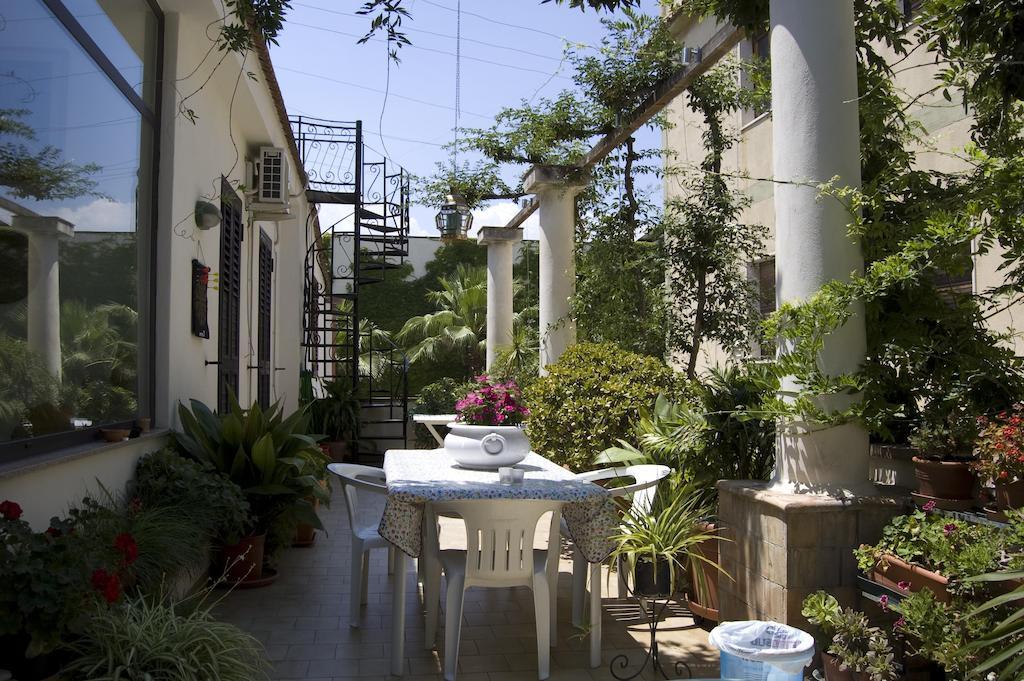 B&B Cactus Giardini Naxos Bagian luar foto