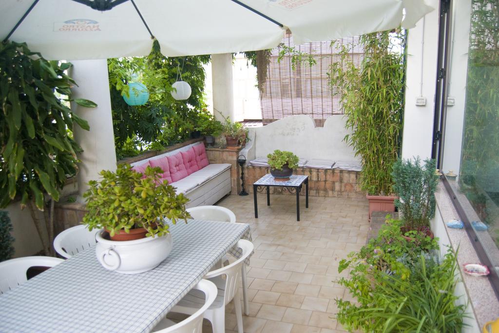 B&B Cactus Giardini Naxos Bagian luar foto